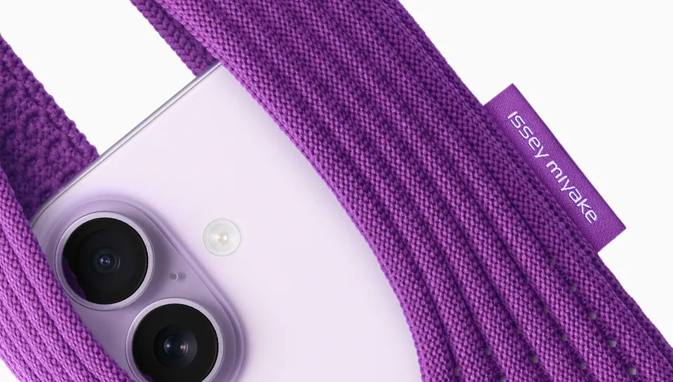 iPhone Pocket Officiellement Annoncé : La Collaboration Apple × ISSEY MIYAKE Présente un Accessoire Tricoté 3D Polyvalent